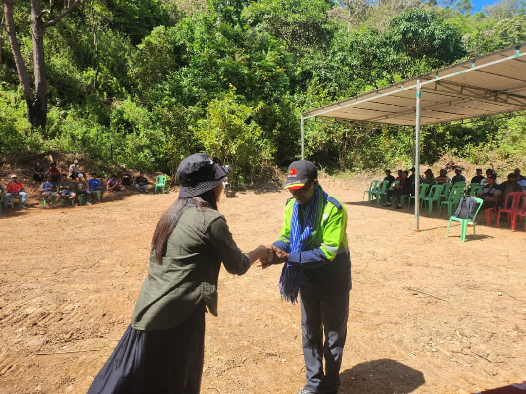 Kunjungan lapangan proyek jalan Remexio